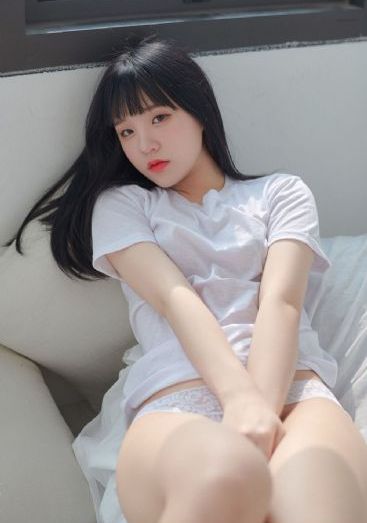 被滋润的娇妻疯狂呻吟电影_高清免费HD高清完整电影
